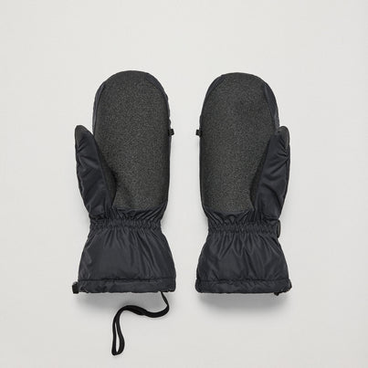 Black Montane Extreme Insulated Mittens Front GEXTMBLA